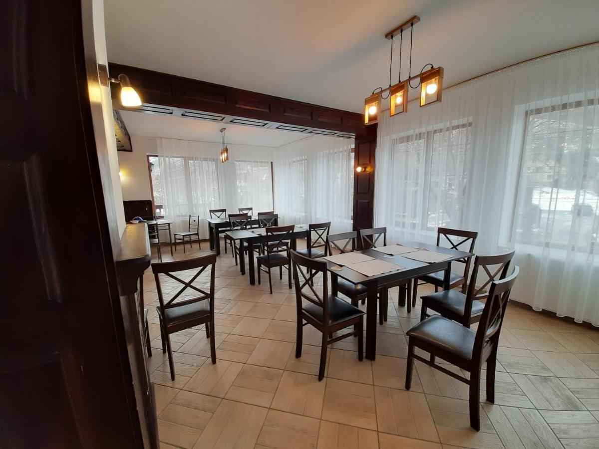 Pensiunea Montan Din Bran,Sat Simon Spa Indoor Бран Екстериор снимка