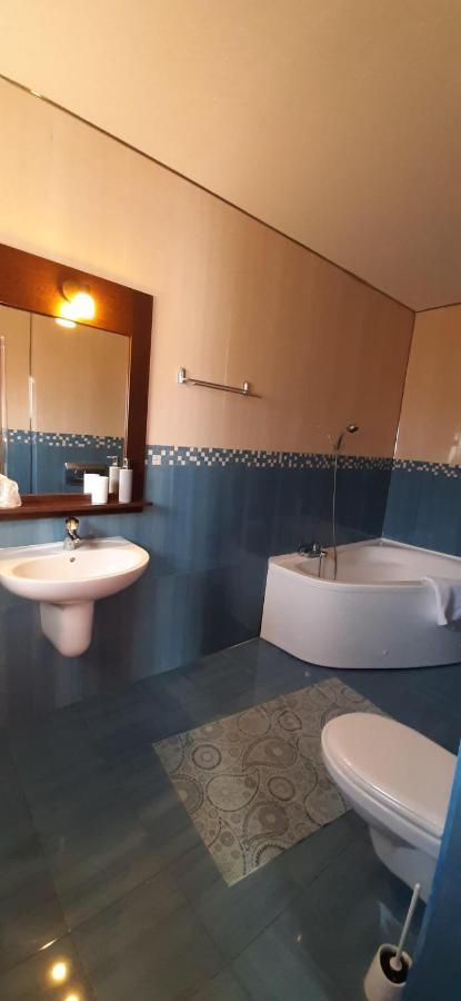 Pensiunea Montan Din Bran,Sat Simon Spa Indoor Бран Екстериор снимка