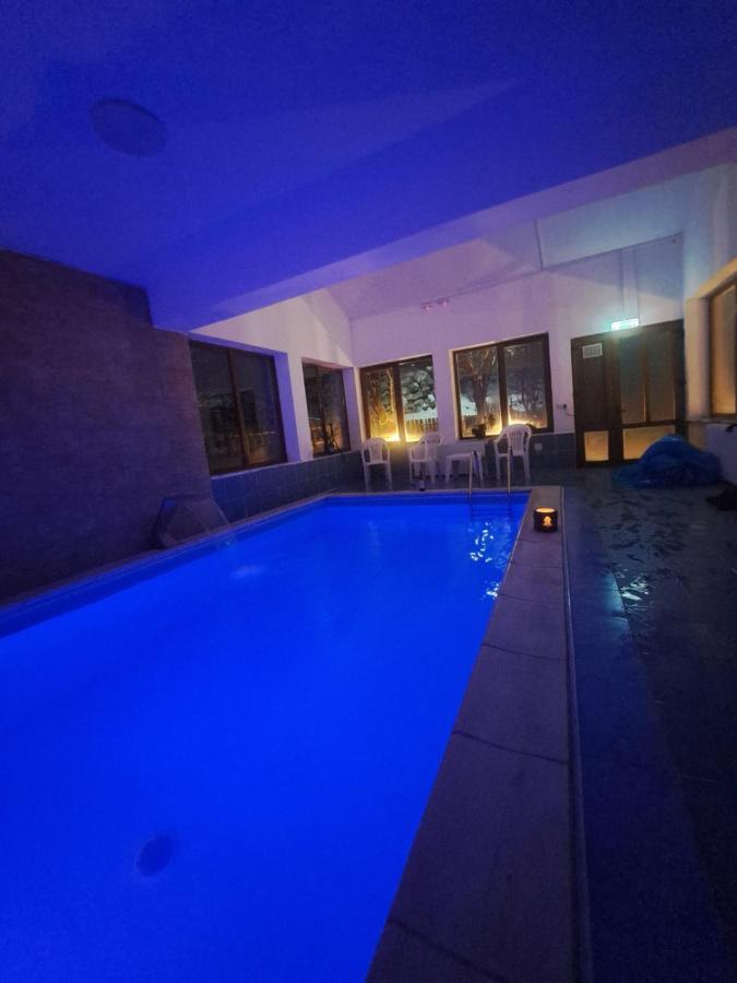 Pensiunea Montan Din Bran,Sat Simon Spa Indoor Бран Екстериор снимка