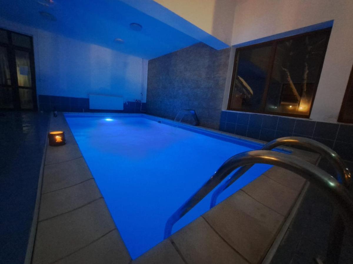 Pensiunea Montan Din Bran,Sat Simon Spa Indoor Бран Екстериор снимка