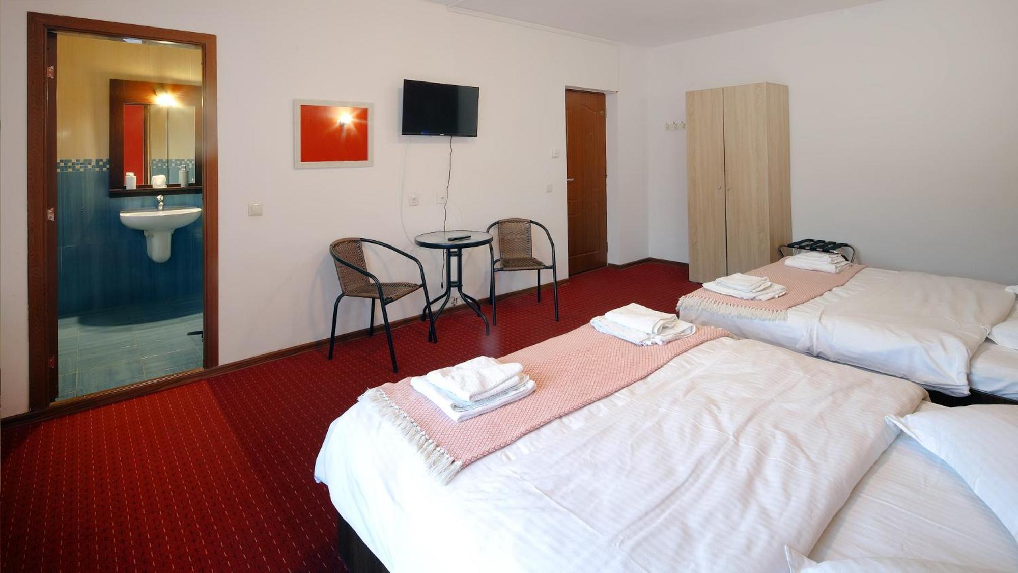 Pensiunea Montan Din Bran,Sat Simon Spa Indoor Бран Екстериор снимка