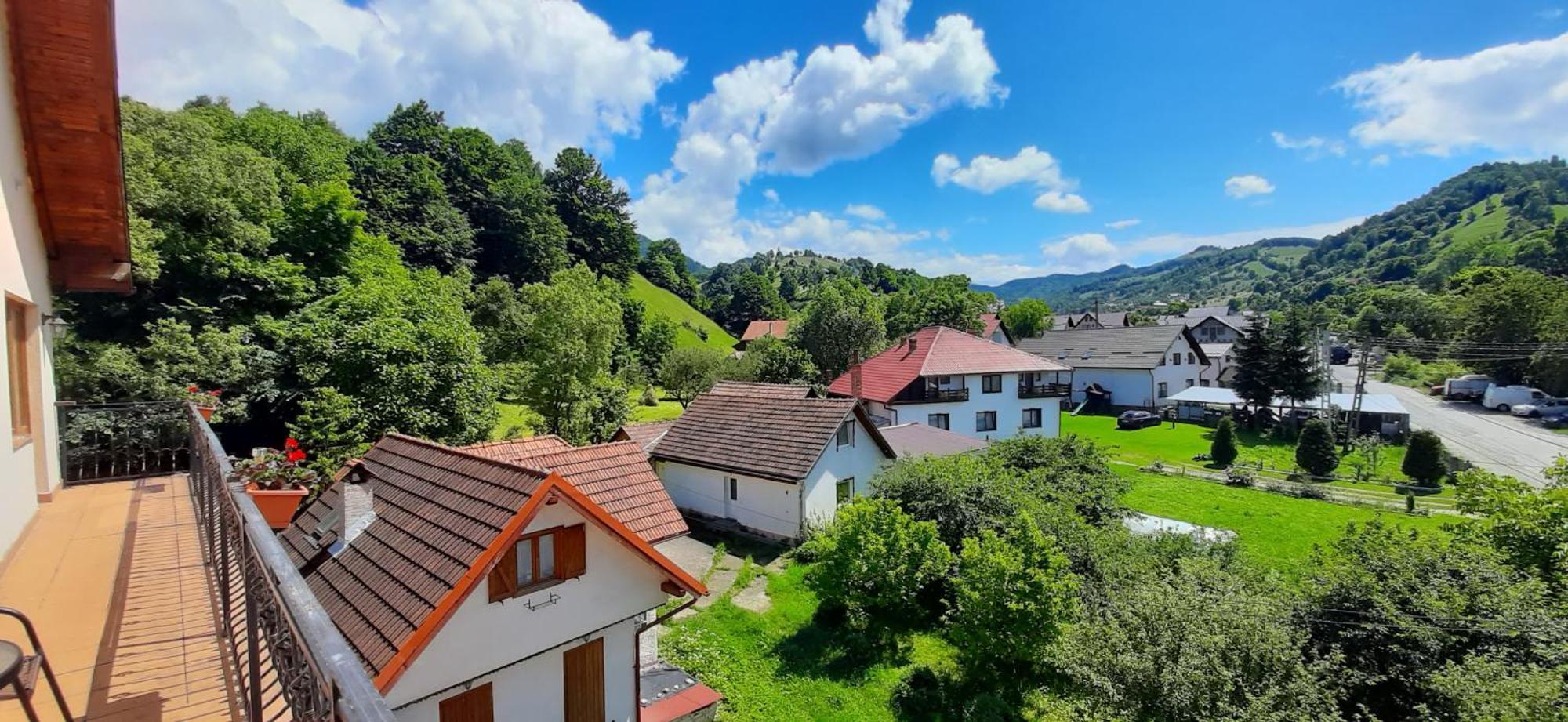 Pensiunea Montan Din Bran,Sat Simon Spa Indoor Бран Екстериор снимка