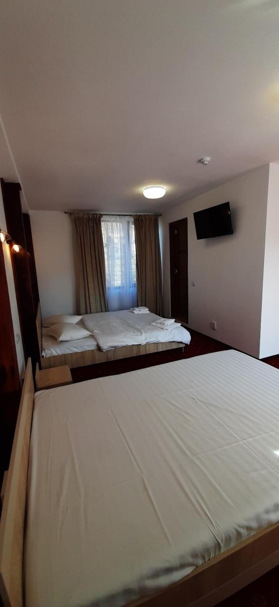 Pensiunea Montan Din Bran,Sat Simon Spa Indoor Бран Екстериор снимка