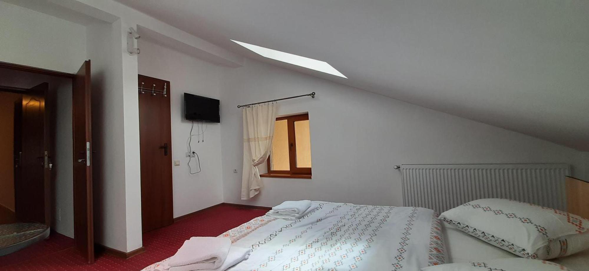 Pensiunea Montan Din Bran,Sat Simon Spa Indoor Бран Стая снимка